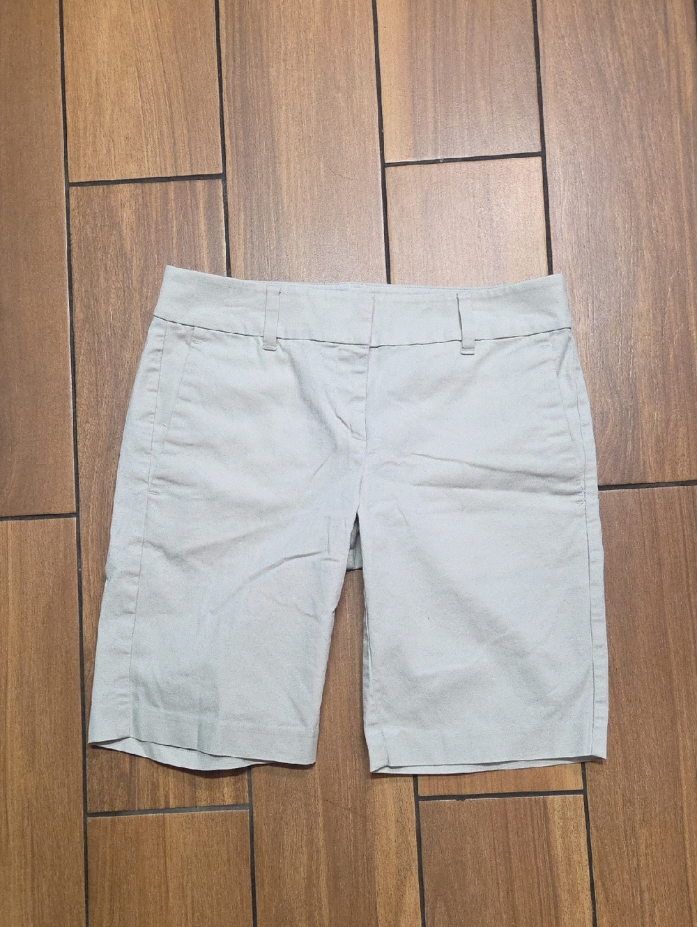 Ann Taylor Factory Cream Tailored Bermuda Shorts